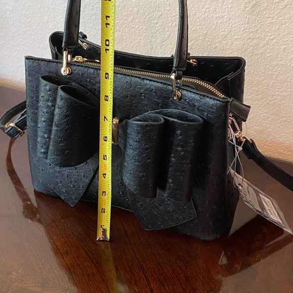 Crossi Big Black Bow Convertible Bag NWT Cruelty Free - Picture 12 of 16